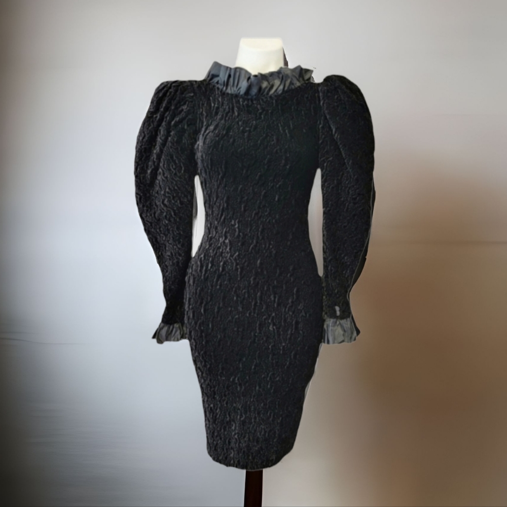 Isabelle Allard Paris Vintage Quilted Stretch Velvet Dress